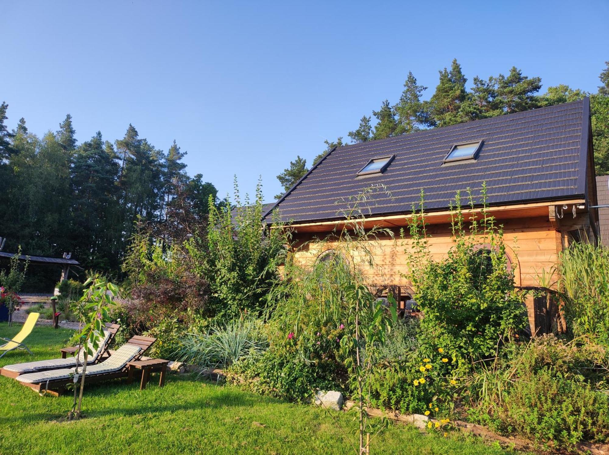 Woodorf-Drewnem: Riverside Log Cabins with Outdoor Activities Ustka Exterior photo